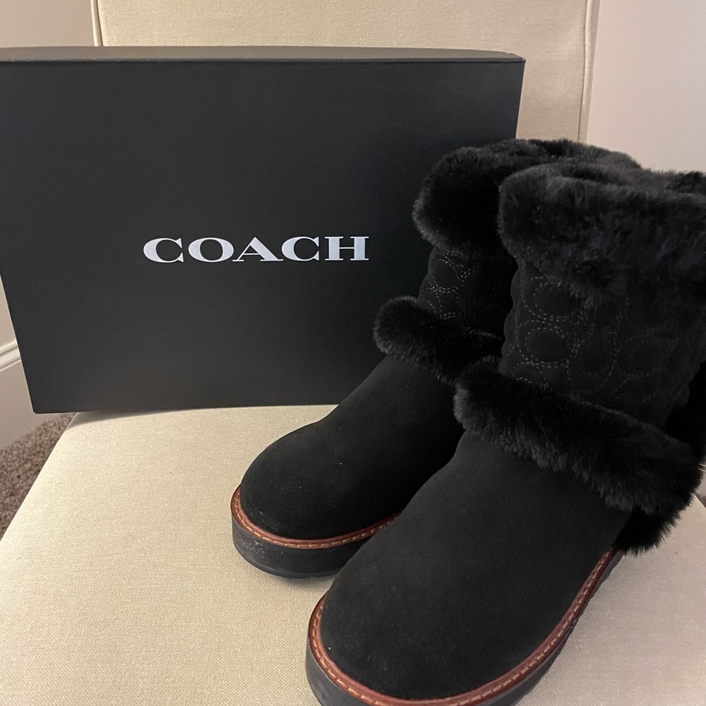 Coach winter boots size 7.5 black suede and faux fur